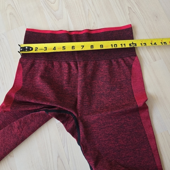 Pink by Victorias Secret seamless leggings size small. - Picture 7 of 8